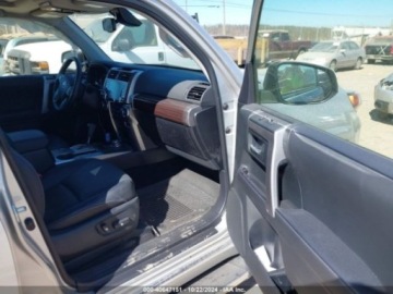 Toyota 2023 Toyota 4-Runner Limited, 2023r., 4x4, 4.0L 4.0 Benzyna 270KM, zdjęcie 6