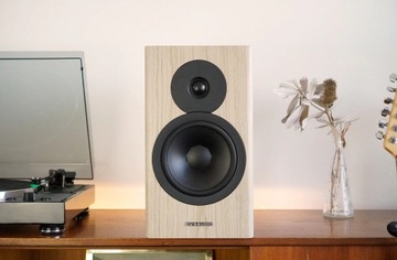 DYNAUDIO EVOKE 20 BLONDE WOOD - WIELKA SKALA, KULTURA I GŁĘBIA BRZMIENIA