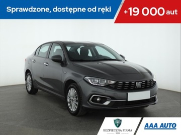 Fiat Tipo II Sedan Facelifting 1.0 T3 Turbo 100KM 2022 Fiat Tipo 1.0 FireFly, Salon Polska