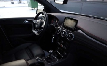 Mercedes Klasa B W246 Sports Tourer Facelifting 1.6 200 156KM 2016 Mercedes-Benz Klasa B Mercedes-Benz Klasa B 200 UrbanStyle Edition 1.6, zdjęcie 26