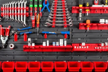 ДОСКА НАСТЕННАЯ ГАРАЖНАЯ 173x78 СМ 51 КУБИК