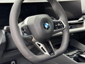 BMW Seria 5 G90-91 Touring 2.0 520d 197KM 2024 BMW Seria 5 Touring 520d xDrive Sport Combi 2.0 (197KM) 2024, zdjęcie 4