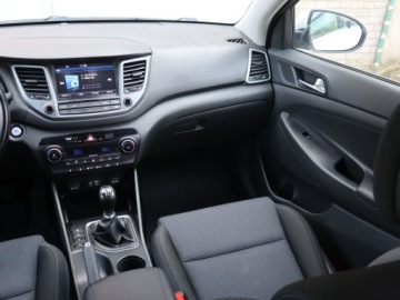 Hyundai Tucson III SUV 2.0 CRDI 136KM 2015 Hyundai Tucson 2.0 CRDi, Salon Polska, Serwis ASO, zdjęcie 7
