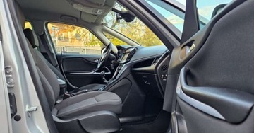 Opel Zafira C Tourer Facelifting 1.4 Turbo 140KM 2017 Opel Zafira 7-osob Navigacja Grzane Fotele i Kierownica Klimatronic 2017, zdjęcie 30