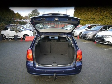 Toyota Avensis I Kombi 1.8 129KM 2003 Toyota Avensis 1.8 bez rdzy i korozji bezwypadkowy, zdjęcie 12