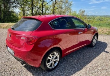 Alfa Romeo Giulietta Nuova II Hatchback 5d 2.0 JTD 16v 140KM 2012 Alfa Romeo Giulietta 2012 rok BEZWYPADKOWY Piekny Stan Klimatyzacja ZAD, zdjęcie 5