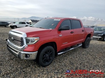 Toyota Tundra II 2018 Toyota Tundra _CREWMAX_SR5_4x4_5.7 L_V8_2018r 5.7 Benzyna 381KM