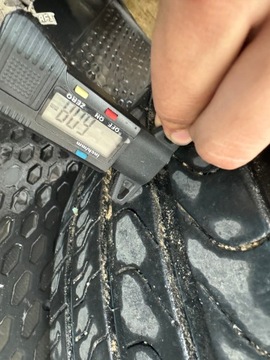 BMW X5 E70 KOLA RÁFKY PNEUMATIKY KOMPLET 275/40 R20 315/35