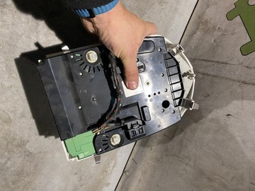 MACAN 95B LAMPA POLSTROVÁNÍ 7PP959551