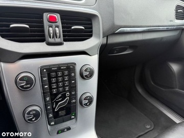 Volvo V40 II Hatchback Facelifting 2.0 D3 150KM 2018 Volvo V40 Volvo V40 D3 Inscription 2.0 Diesel 150KM, zdjęcie 30