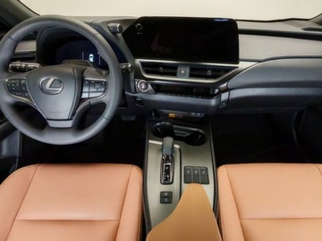 Lexus UX Crossover Facelifting 2.0 300h 199KM 2025 Od ręki - 300h F Sport 2.0 Hybrid Dynamic Force 199KM | Podgrzewane fotele!, zdjęcie 8