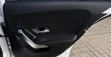 Mercedes Klasa A W177/V177 Sedan Facelifting 2.0 220 190KM 2023 Mercedes-Benz Klasa A Salon PL 4Matic AMG Line Kamera MBUX CarPlay Android, zdjęcie 25