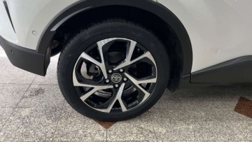 Toyota C-HR I 2017 Toyota C-HR 1.8 Hybryda Ledy Xenon Czarny dach Navi Kamera 1.8 Hybryda 98KM, zdjęcie 16