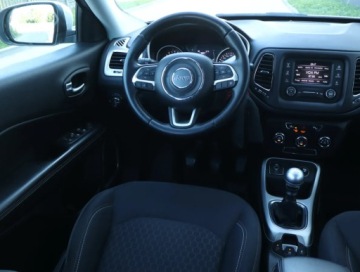 Jeep Compass II SUV 1.4 MultiAir 140KM 2017 Jeep Compass 1.4 MultiAir, Klima, Tempomat, zdjęcie 6