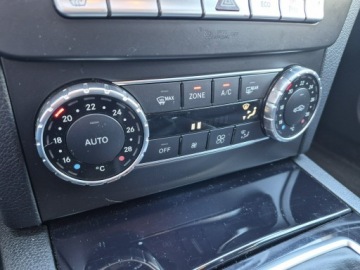 Mercedes Klasa C W204 Kombi T204 1.6 180 K BlueEFFICIENCY 156KM 2012 Mercedes C 180 Benzyna, 156KM, Nawigacja, zdjęcie 30