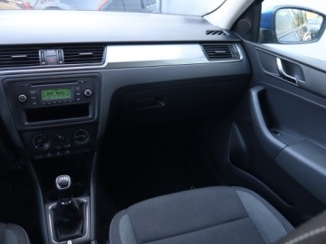 Skoda Rapid II Spaceback 1.2 TSI 105KM 2015 Skoda Rapid Spaceback 1.2 TSI, Salon Polska, zdjęcie 7