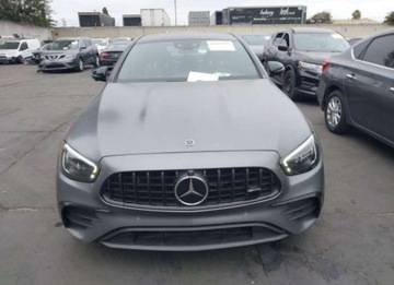 Mercedes Klasa E W214 2024 Mercedes-Benz Klasa E 2024, 3.0L, 4x4, 53 AMG, od ubezpieczalni 3.0 Benzyna, zdjęcie 4