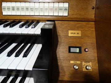 ЦИФРОВОЙ ЦЕРКОВНЫЙ ОРГАН JOHANNUS OPUS 30 DELUXE 3 РУКОВОДСТВА