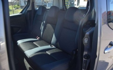 Peugeot Partner I 1.6 HDi 90KM 2009 Peugeot Partner 1.6 HDI Berlingo Klima PDC Oryginal Lakier Sprowadzony, zdjęcie 11