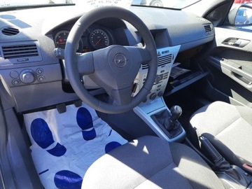 Opel Astra J Hatchback 5d 1.7 CDTI ECOTEC 110KM 2011 OPEL Astra 1.7 CDTi, I właściciel !!, zdjęcie 18