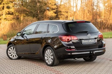 Opel Astra J Sports Tourer 1.7 CDTI ECOTEC 125KM 2011 Opel Astra 1,7CDTI COSMO Chip na 155KM Xenon Ledy Pol Skora Full Alu Polec, zdjęcie 8