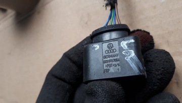 A4 B9 8W ZÁSTRČKA KONEKTOR 8K0973705A A5 Q5