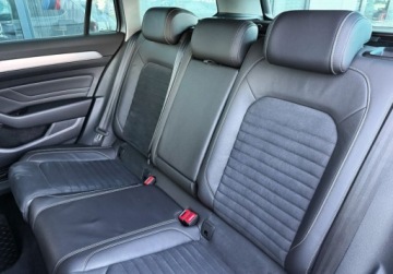 Volkswagen Passat B8 Variant Facelifting 2.0 TDI SCR 200KM 2022 Volkswagen Passat Variant Hak IQ.Light Travel Assist Kamery 360 Salon P, zdjęcie 26