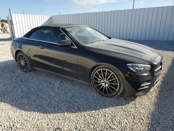 Mercedes Klasa E W213 2022 Mercedes-Benz Klasa E 450 2022 3.0l 3.0 Benzyna 362KM, zdjęcie 4