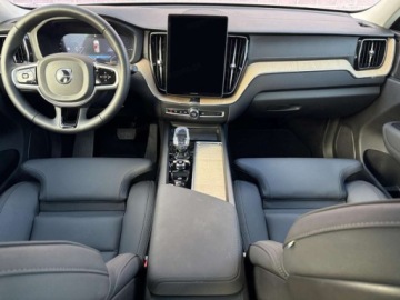 Volvo XC60 II 2026 VOLVO XC60 B5 B AWD Ultra Dark Suv 2.0 (264KM) 2026, zdjęcie 11