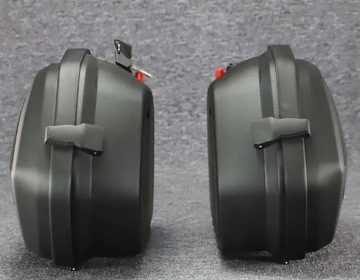 KUFRY BOCZNE 2 SZTUKI ABS ODBLASK + STELAŻE SUZUKI GSF 1200 1250 GSX 1300 R
