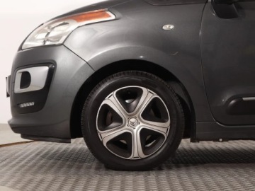 Citroen C3 Picasso 1.2 PureTech 110KM 2016 Citroen C3 Picasso 1.2 PureTech, Salon Polska, zdjęcie 13