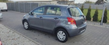 Toyota Yaris II Hatchback 5d 1.0 VVT-i 69KM 2010 Toyota Yaris 1.0 benz ,bezwypadek ,sprawny technicznie ,zadbany Benzyna, zdjęcie 2