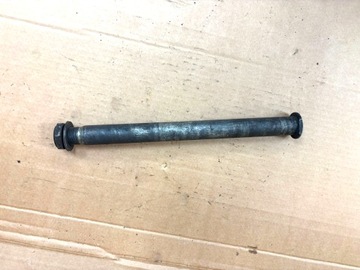 OŚ OŚKA TYŁ SUZUKI GSX-R 600 750 SRAD