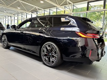 BMW Seria 5 G90-91 2025 BMW Seria 5 Touring 540d xDrive Sport Combi 3.0 (303KM) 2025, zdjęcie 1