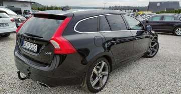 Volvo V60 I Kombi Facelifting 2.0 D4 DRIVE-E 190KM 2017 Volvo V60 2.0D 190kM Automat Led Navi Virtual Radar Skora GWARANCJA 2.0, zdjęcie 2