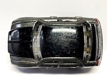 HOT WHEELS-CHRYSLER 300C Z 2015 ROKU (6)