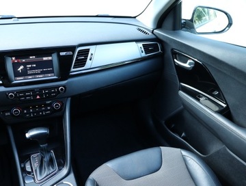 Kia Niro I Crossover 1.6 GDi Hybrid 141KM 2018 Kia Niro Hybrid, Salon Polska, Serwis ASO, zdjęcie 7