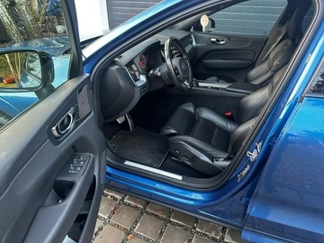 Volvo XC60 II Crossover D5 235KM 2020 Volvo XC 60 2.0D5 235KM R-Design Najbogatsza wersj, zdjęcie 20