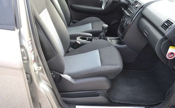 Mercedes Klasa A W169 Coupe 1.7 170 116KM 2004 Mercedes-Benz Klasa A BEZWYPADKOWE - po oplatach - klima 1.7 Benzyna 115KM, zdjęcie 32