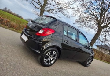 Opel Corsa D Hatchback 5d Facelifting 1.2 Twinport ECOTEC 85KM 2014 Opel Corsa Opel Corsa 1.2 16V Color Edition 1.2 Benzyna 85KM, zdjęcie 4