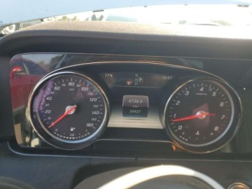 Mercedes Klasa E W213 2019 Mercedes-Benz Klasa E 2019 MERCEDES-BENZ E 300 4MATIC 2.0 Benzyna 255KM, zdjęcie 9