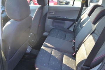 Mazda 2 I 1.4 16V MZI 80KM 2003 Mazda 2 BEMOWO 1.4 Benzyna, 2003 rok produkcji KOMIS TYSIAK, zdjęcie 4