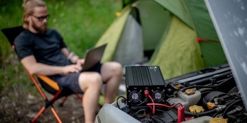 Przetwornica napięcia Newell z czystą sinusoidą - 12 V / 230 V, 2000 W