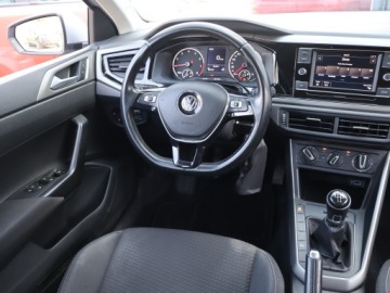 Volkswagen Polo VI Hatchback 5d 1.0 TSI 95KM 2018 VW Polo 1.0 TSI, Salon Polska, 1. Właściciel, zdjęcie 6