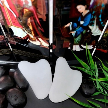 БЕЛЫЙ МАССАЖЕР ГУАША