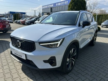 Volvo XC40 Crossover Facelifting 2.0 B5 250KM 2023 Volvo XC 40 B5 AWD R-Design, zdjęcie 1