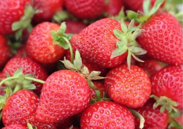 ПОДВЕСКА ДЛЯ АВТОМОБИЛЯ K2 STRAWBERRY АРОМАТНАЯ ПОДВЕСКА