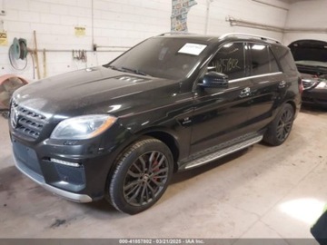 Mercedes Klasa M W166 2014 Mercedes-Benz ML 63 AMG 4Matic 2014 5.5l 5.5 Benzyna 518KM, zdjęcie 1