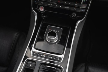 Jaguar XF II Sedan 2.0 i4D 180KM 2015 Jaguar XF 20d, Salon Polska, 177 KM, Automat, zdjęcie 17
