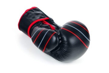 КОЖАНЫЕ БОКСЕРСКИЕ ПЕРЧАТКИ PROFI НА КОЛЬЦЕ 8 УНЦИЙ